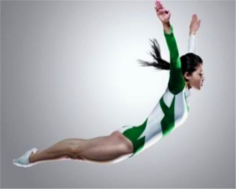 親子蹦床區(qū)、躲避球?qū)﹃噮^(qū)、超大泡沫區(qū)、飛人灌籃區(qū)、撕名牌區(qū)